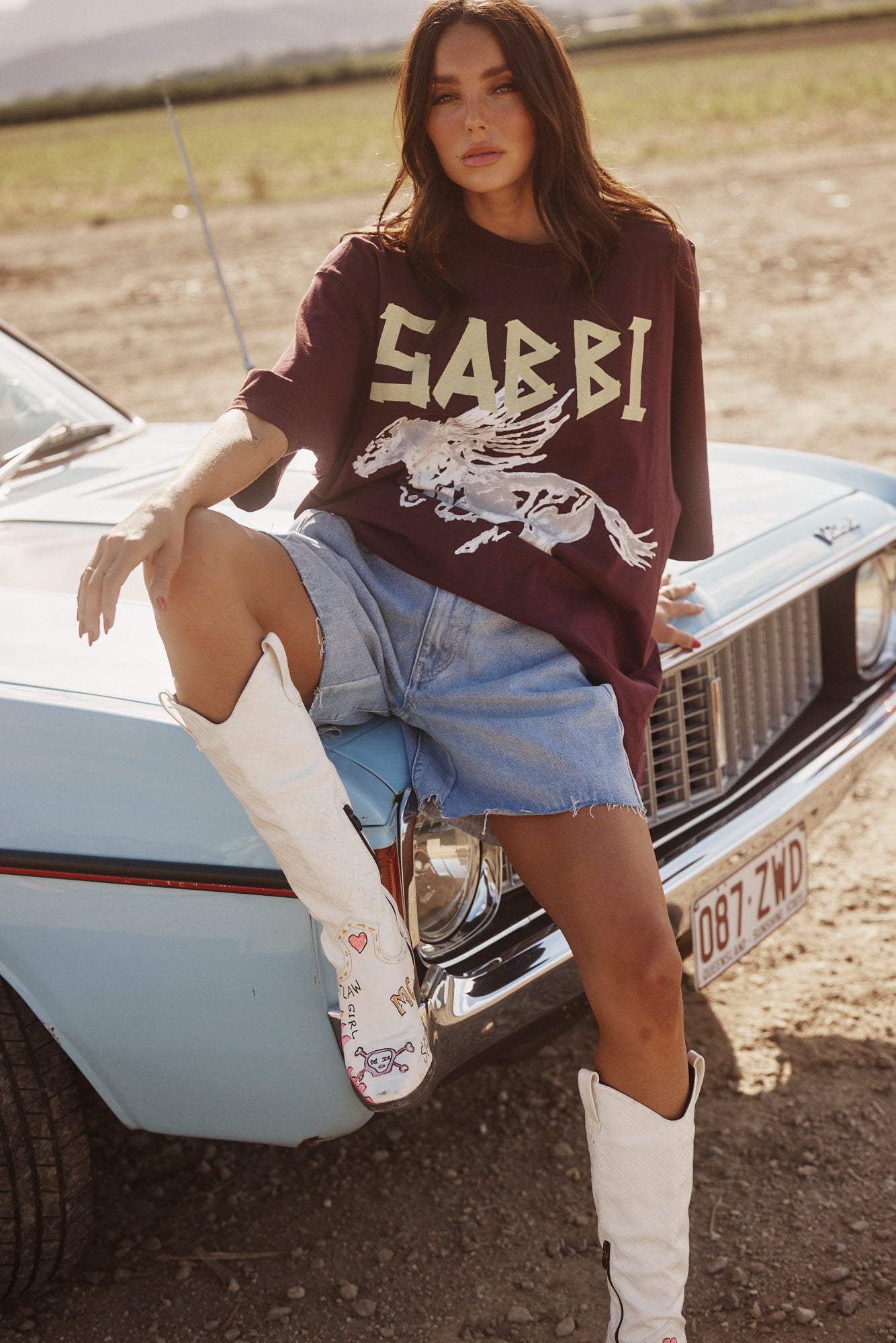 Sabbi - The Very Oversized Rhinestone World Tee - Aubergine