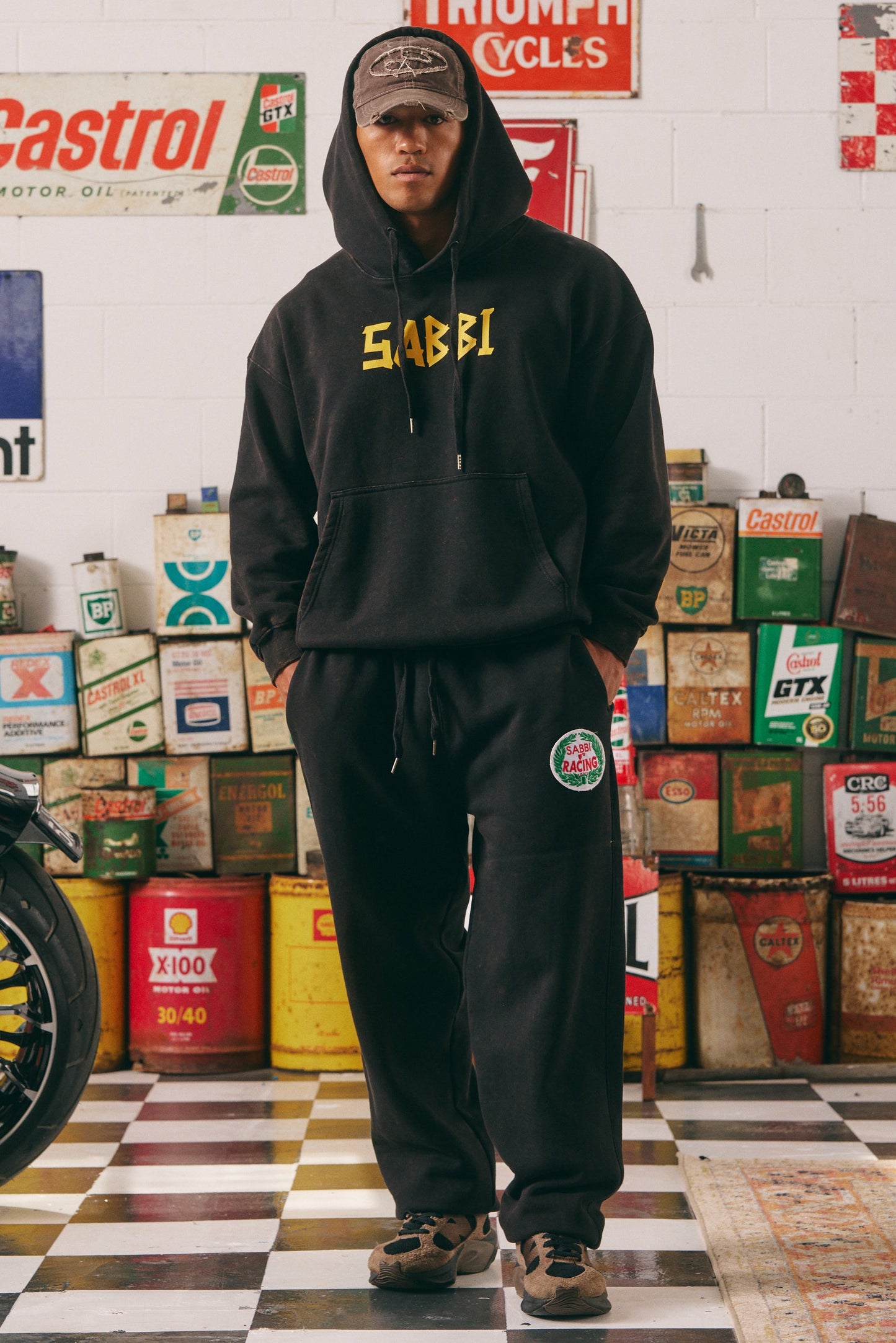 Sabbi - The Be Kind Hoodie - Acid Wash Black