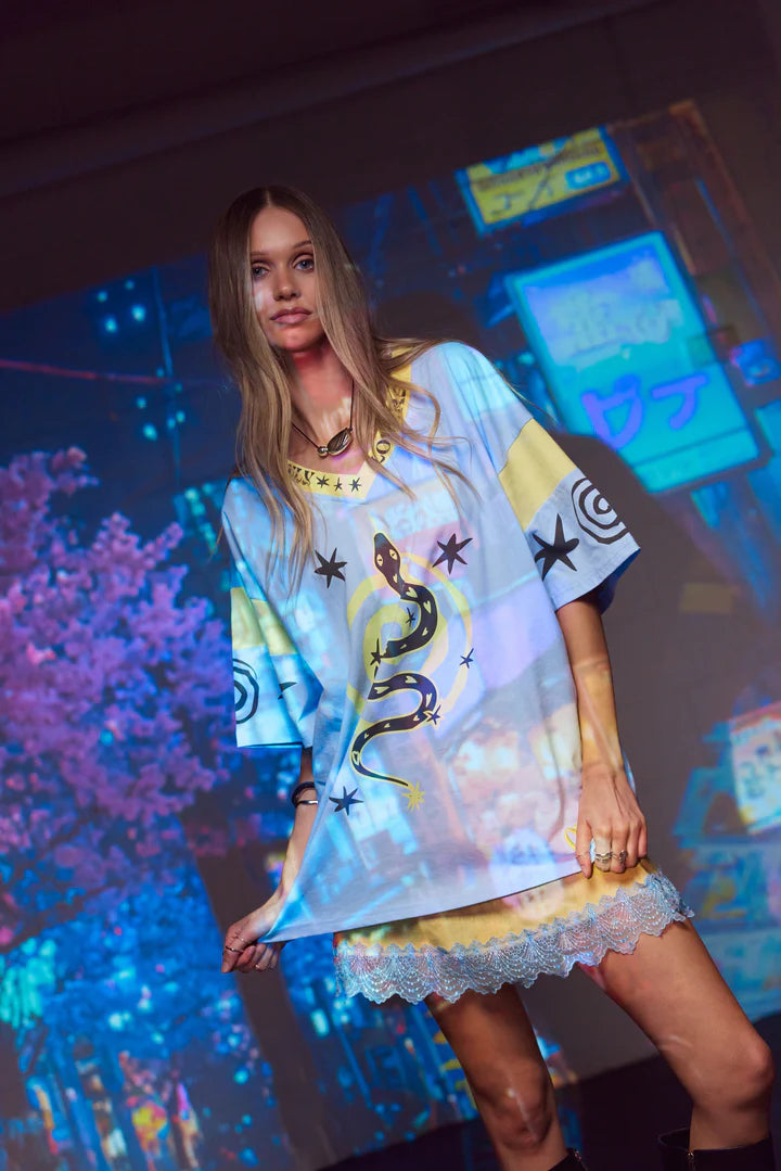 Only Lovers Left - Serpent Tee - Sky