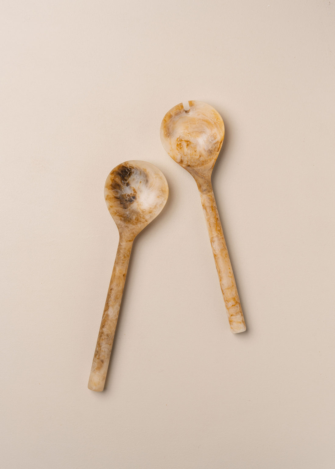 Saarde - Flow Resin Salad Server - Iced Coffee