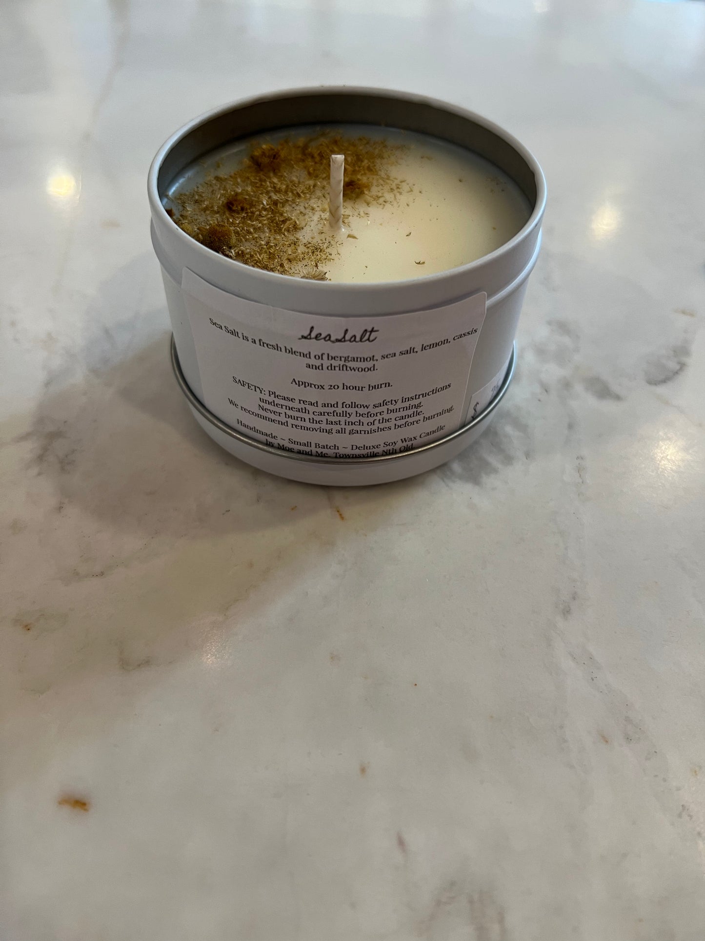 Moe and Me - Floral Candle - SeaSalt