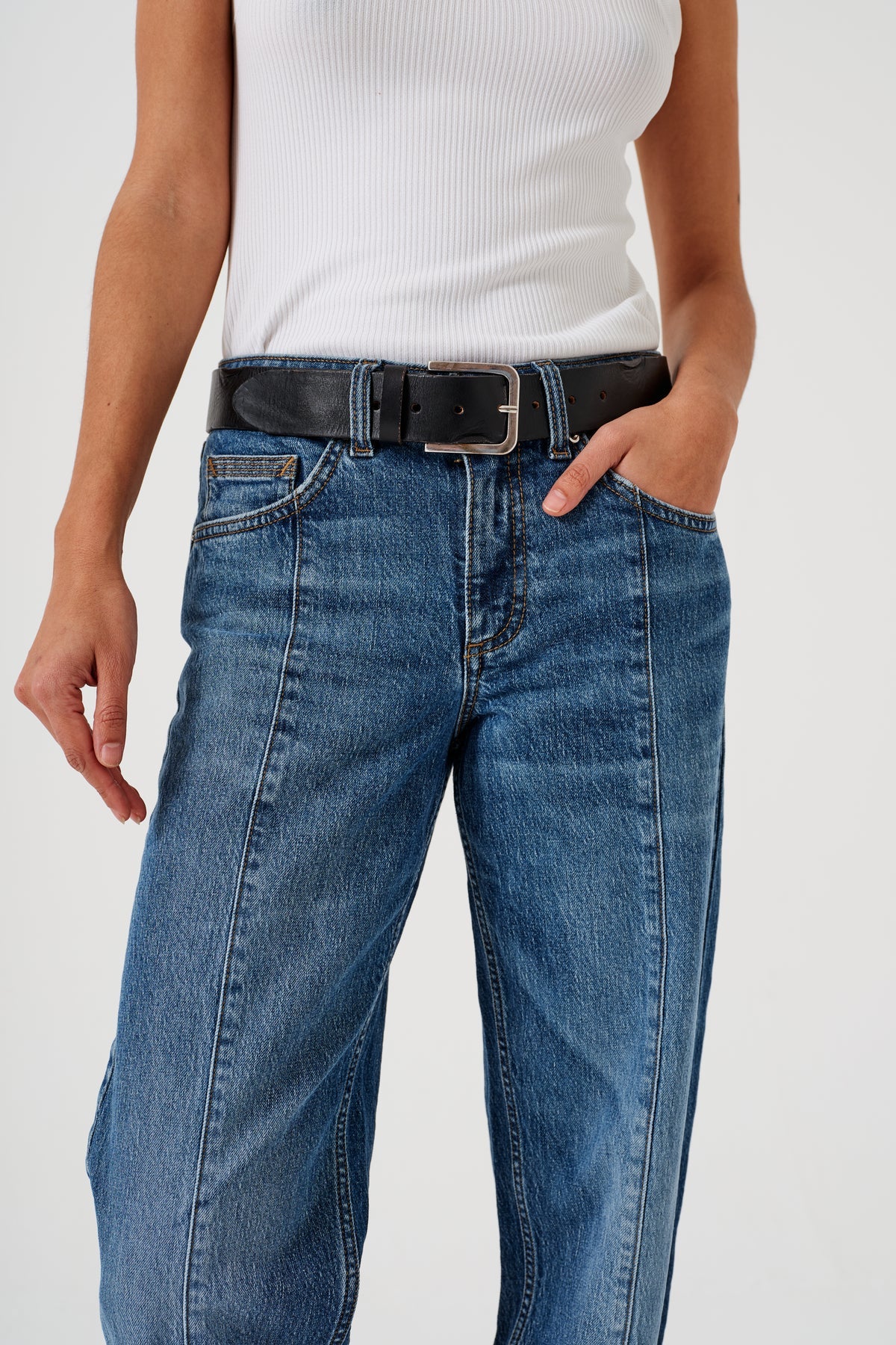 Seventy + Mochi - Stevie Turn Up Jean - Arizona Vintage