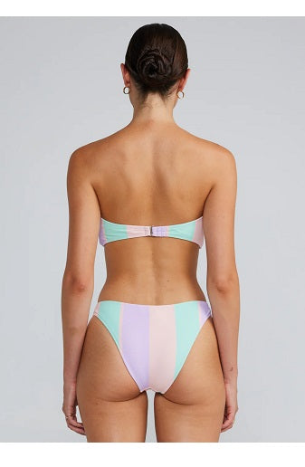 Poolside Paradiso - Sunlounger High Cut Curve Bottom