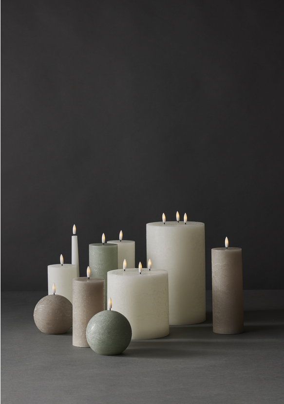 Amalfi - Hughe LED Flickering Pillar Candle - 15cm - White