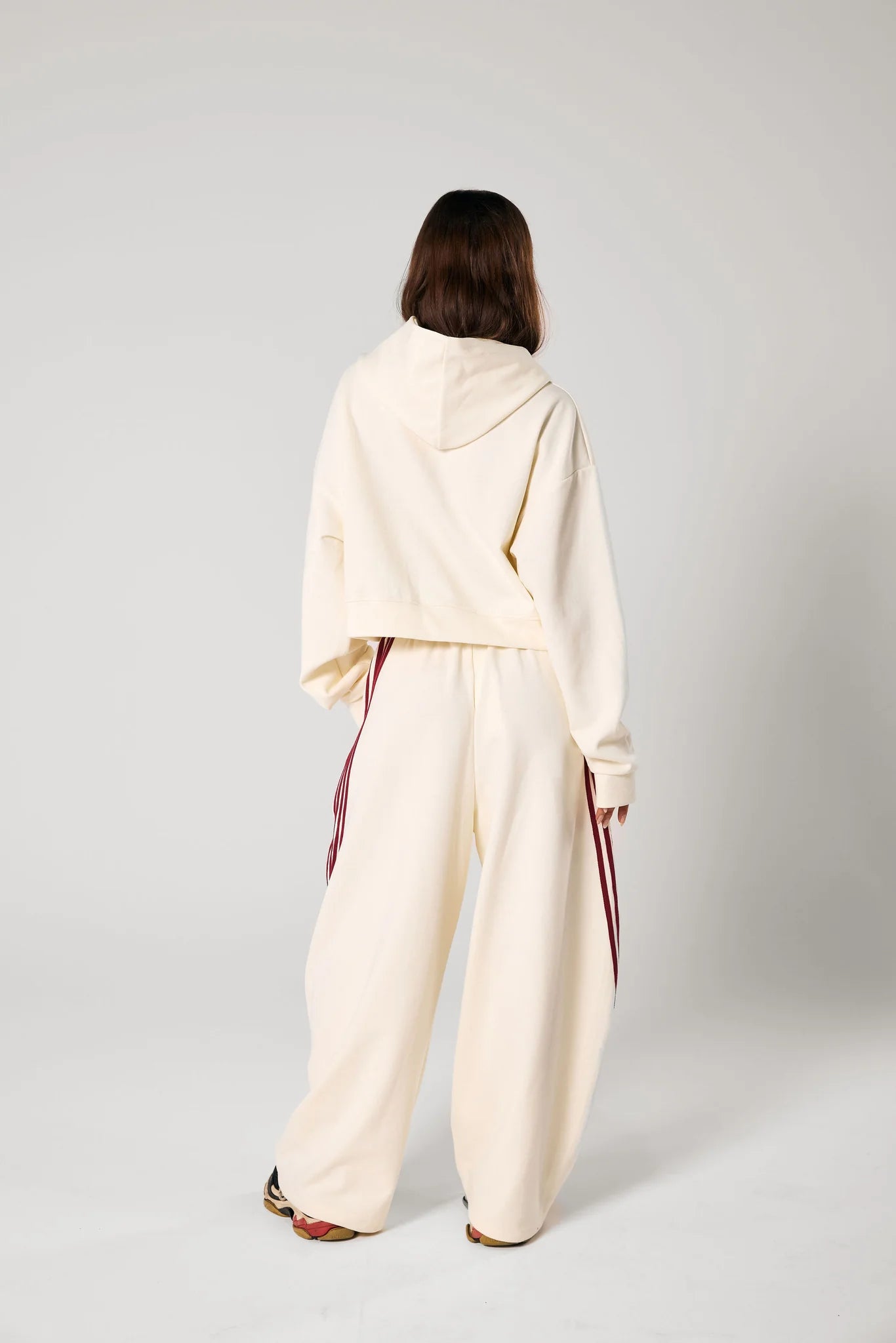 Ssaint - Cropped Hoodie - Butter