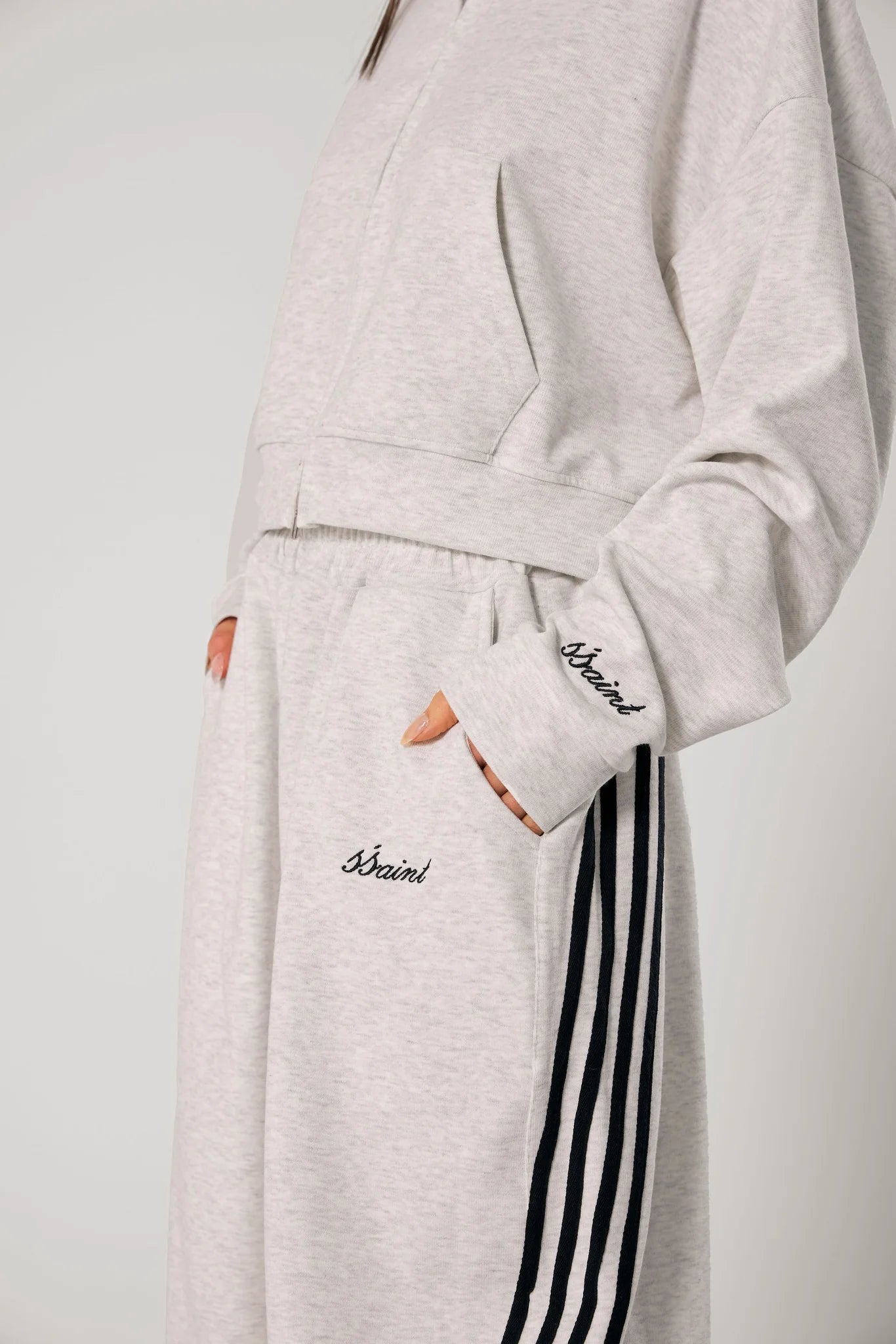 Ssaint - Cropped Hoodie - Grey