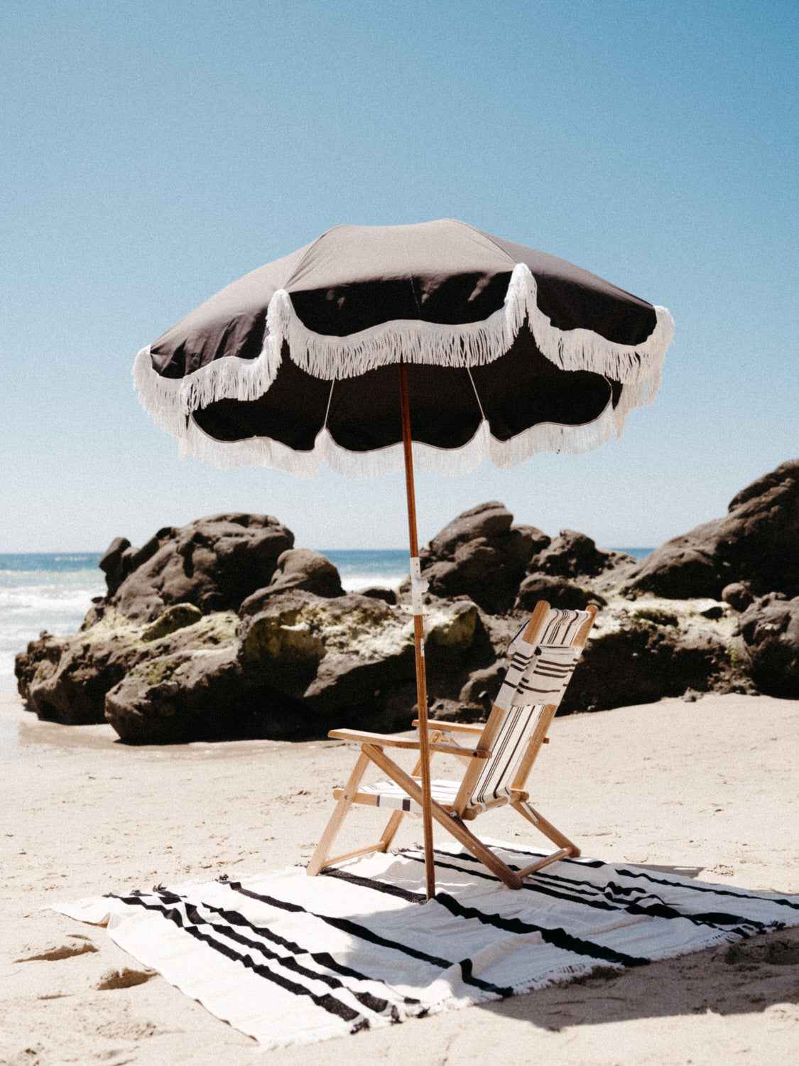 Holiday Beach Umbrella - Vintage Black