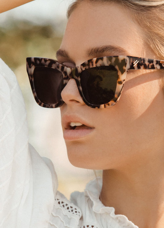 Bask Dusk - Beige Tort