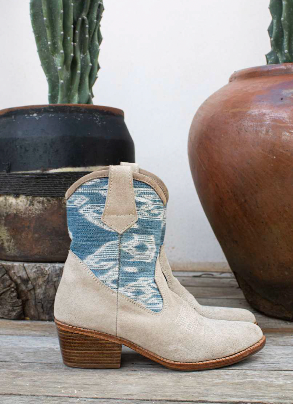 Love Seeker Timor Boots