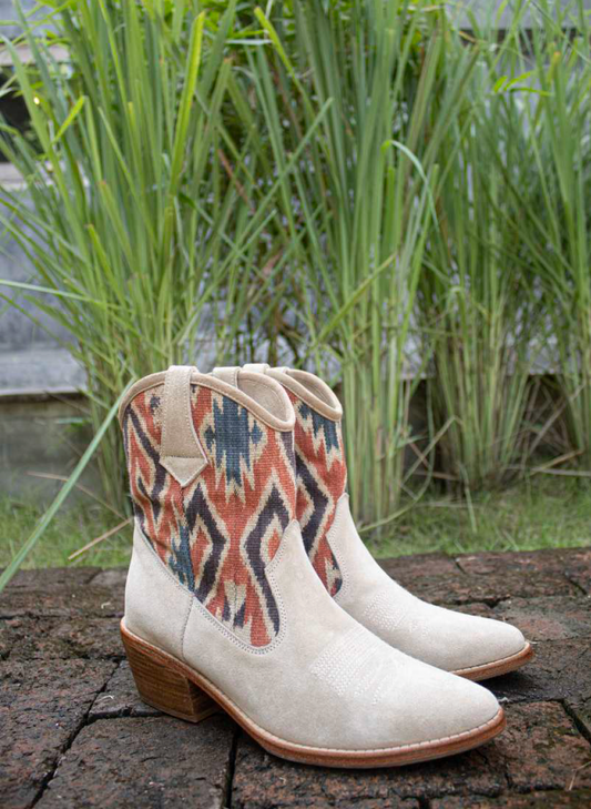 Love Seeker Timor Boots