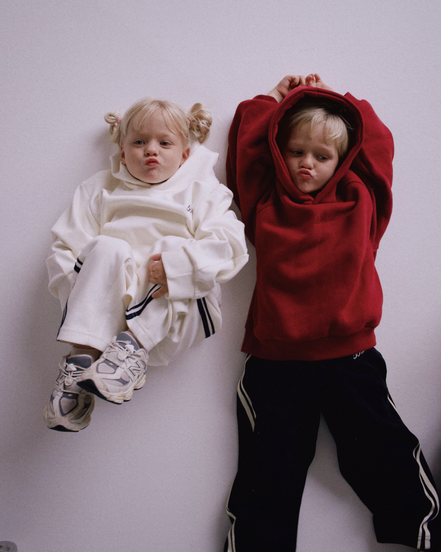 SŚAINT - KIDS BARREL PANTS - BUTTER & NAVY