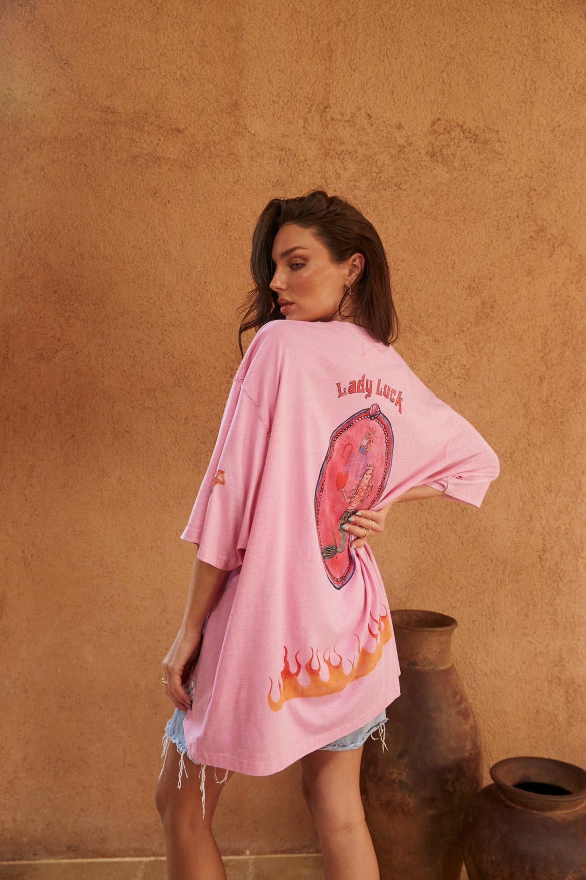 Sabbi - The Very Oversized Lucky Mermaid Tee - Bright Pink