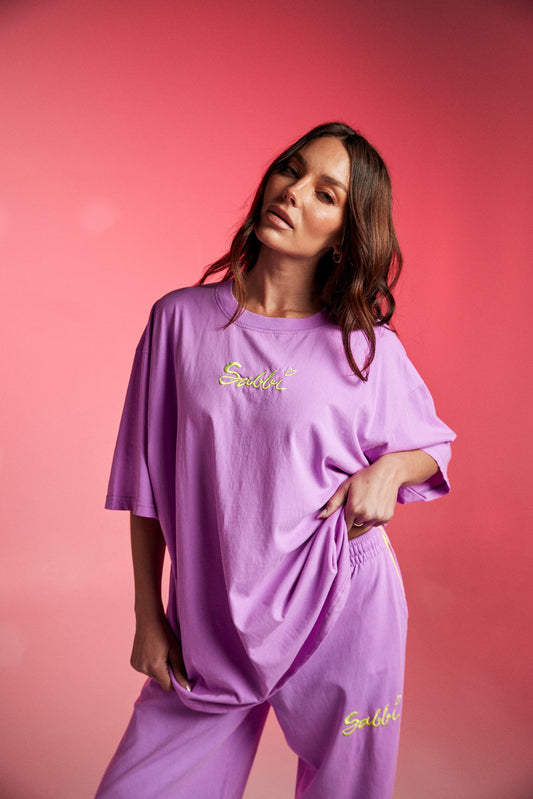 Sabbi - The Very Oversized Standout Tee - Fluro Violet