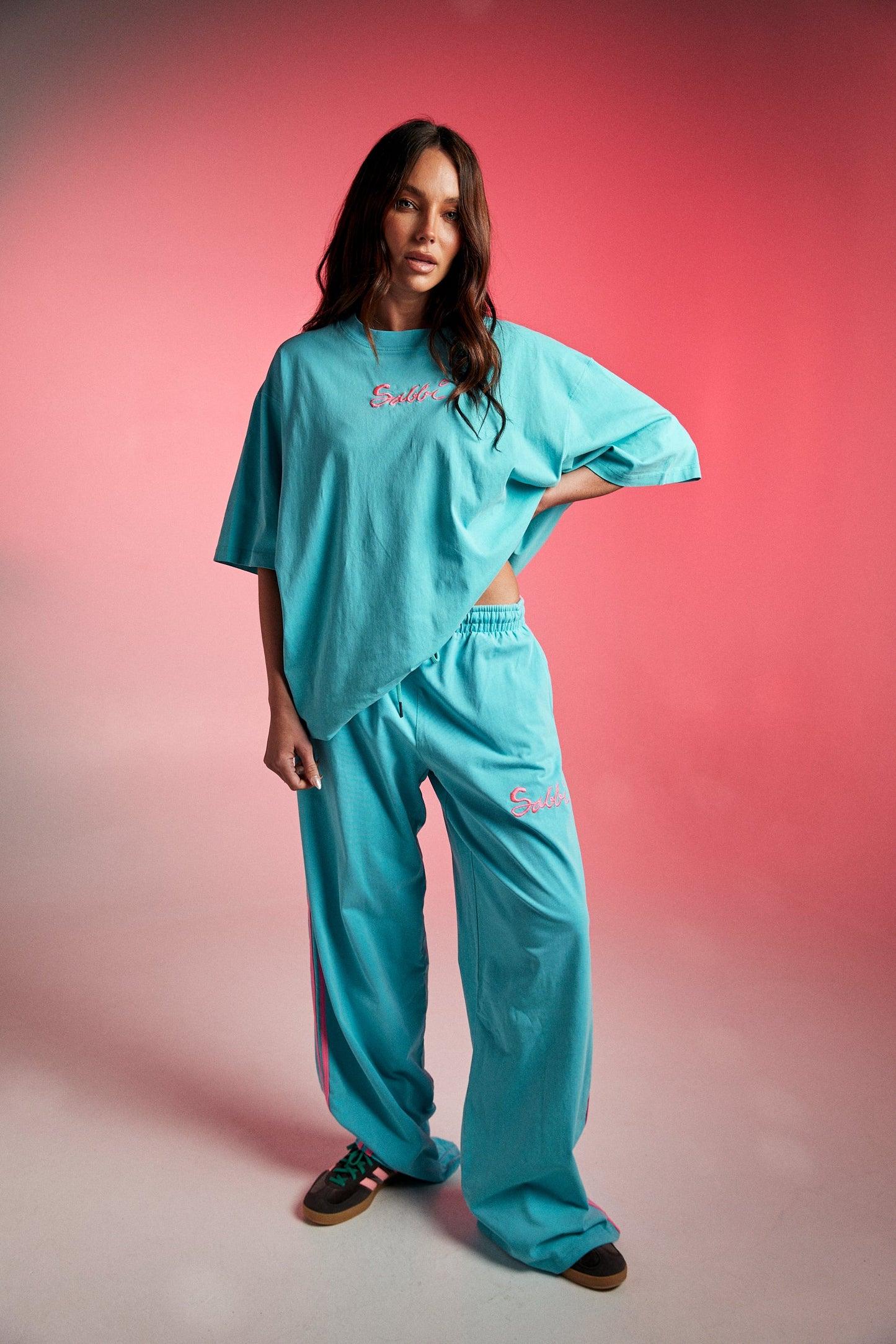 Sabbi - The Very Oversized Standout Tee - Fluro Blue