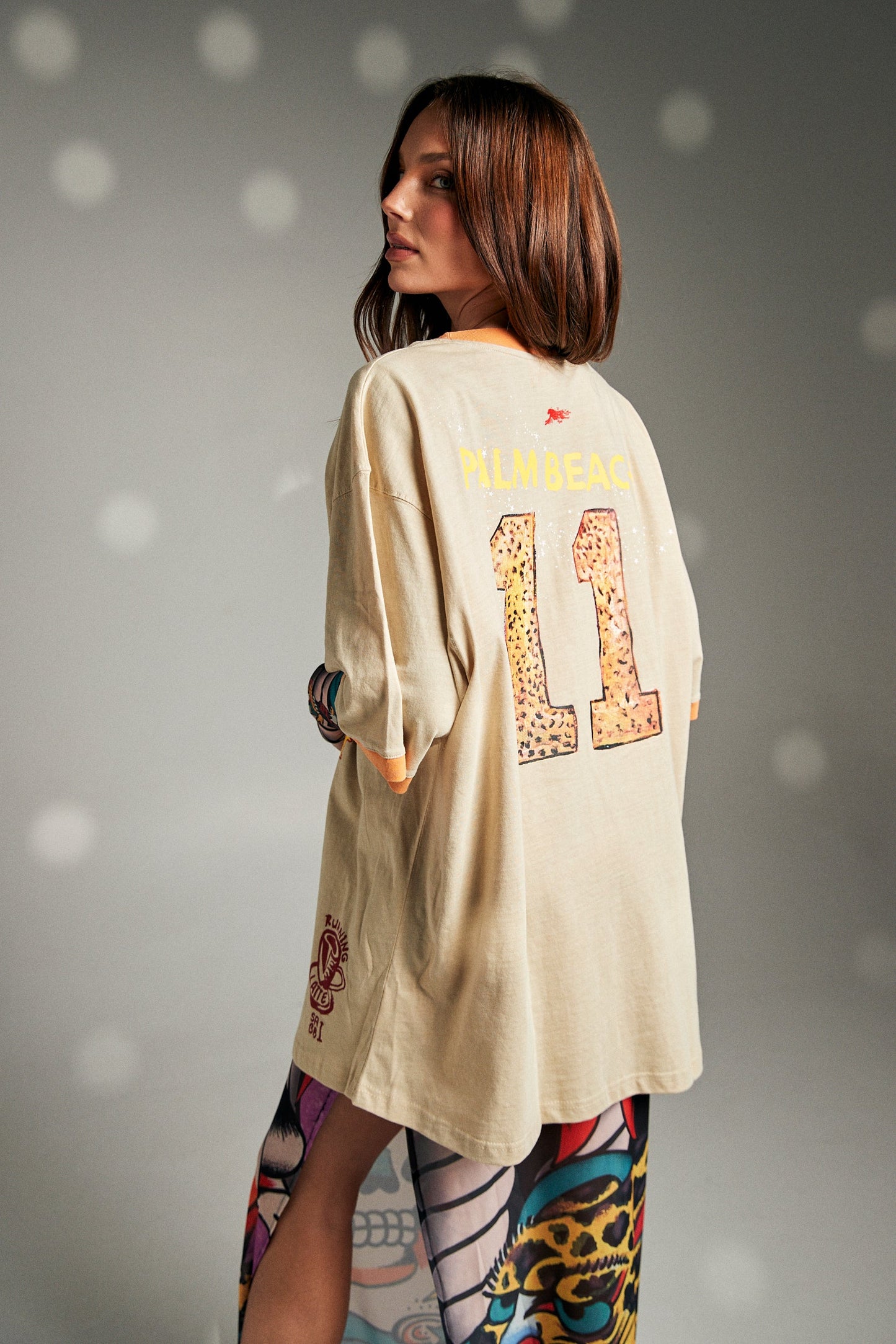 Sabbi - The Run Club Tee - Sand