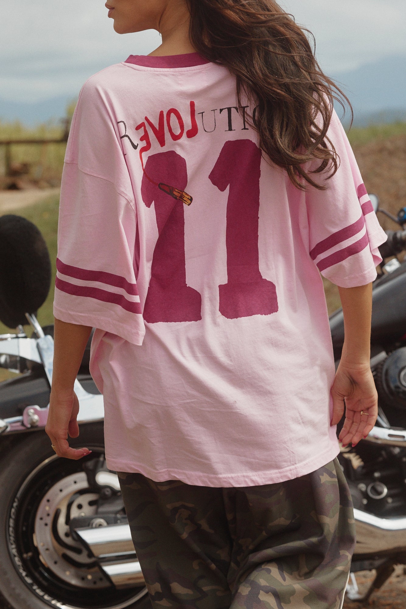 Sabbi - The Very Oversized Love Revolution Tee - Pink