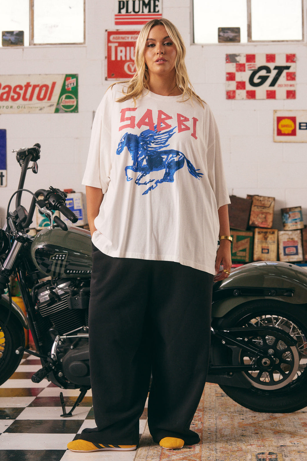 Sabbi - The Very Oversized Rhinestone Tee - Marshmallow