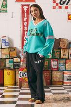 Load image into Gallery viewer, Sabbi - The Born Original V Neck Crew - Teal
