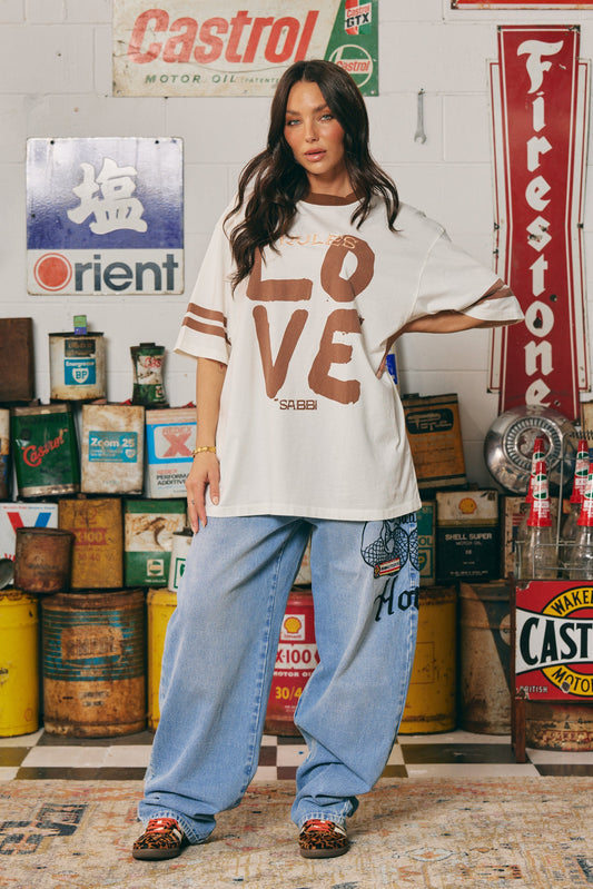 Sabbi - The Very Oversized Love Revolution Tee - Off White