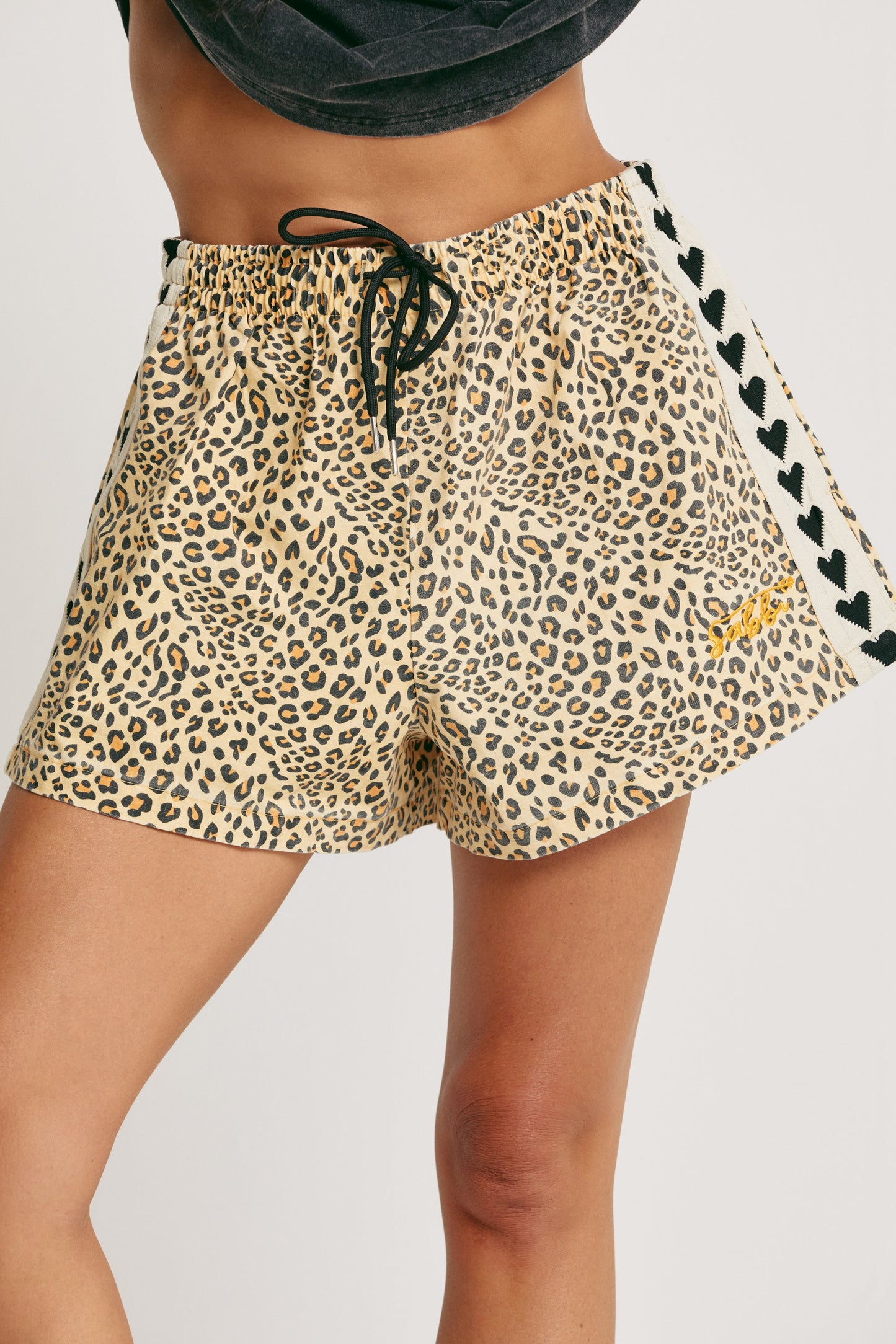 Sabbi - The Leopard Drill Mini Short