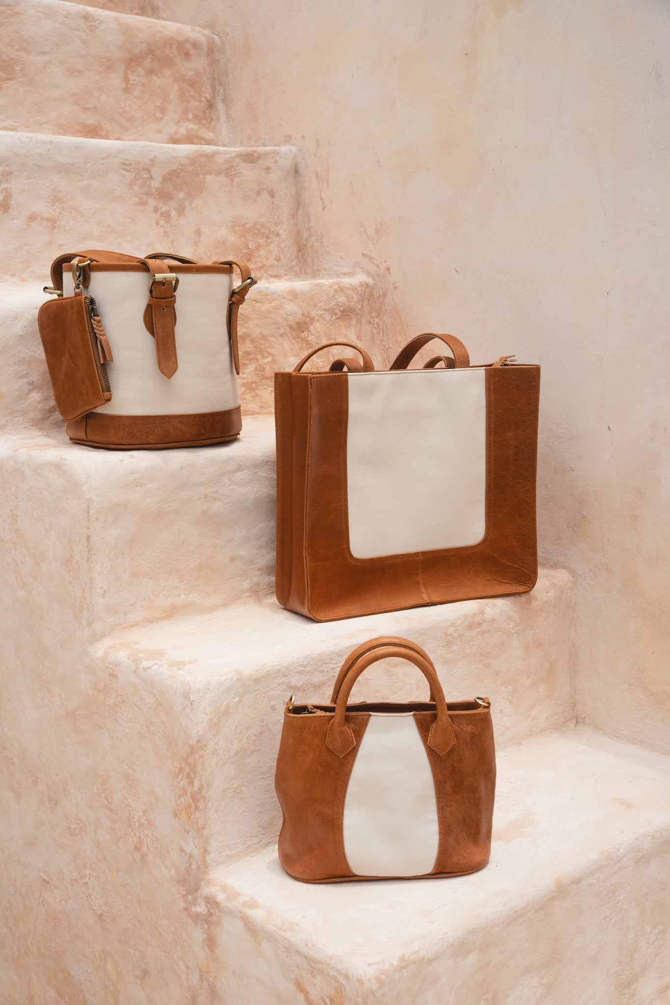 Hobo and Hatch - Petra Tote Bag - Chestnut Antique