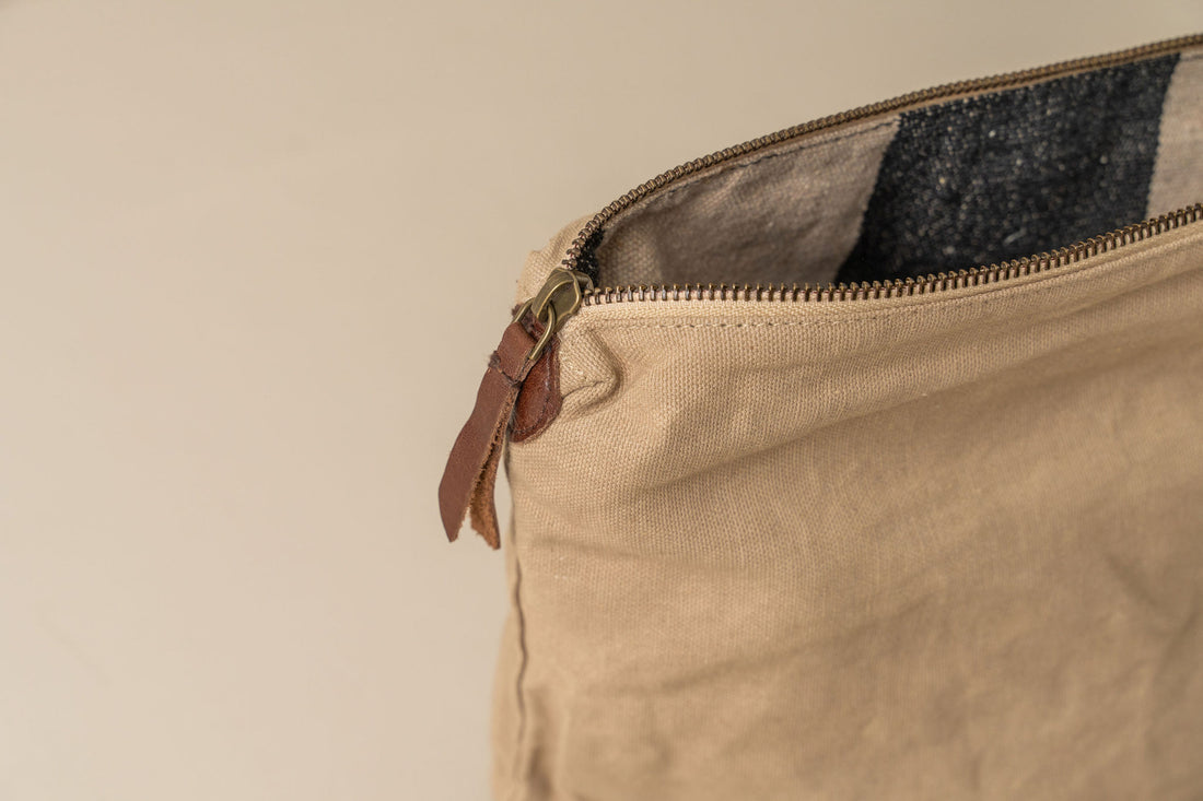 Saarde - Journey Canvas Makeup Bag