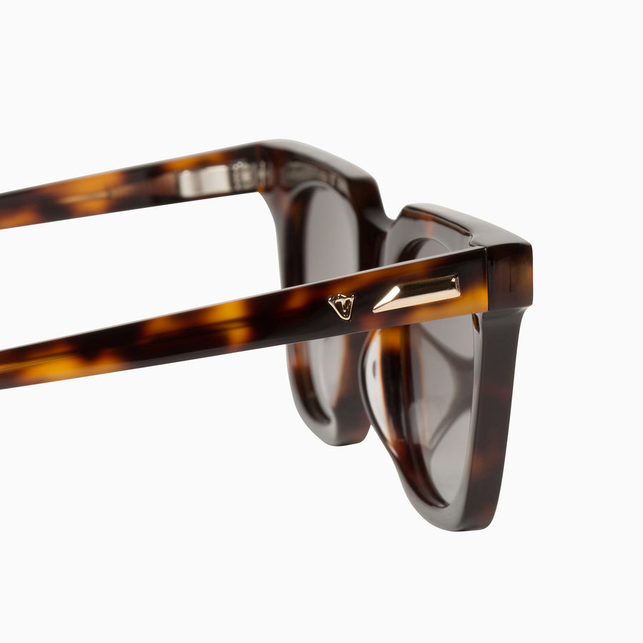 Valley Eyewear - Dylan Kain - Vintage Tort w. 24k. Gold Metal Trim / Black Gradient Lens