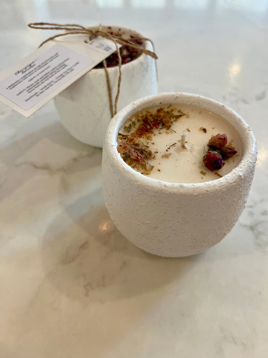 Moe and Me - Floral Candle - Champagne & Berries