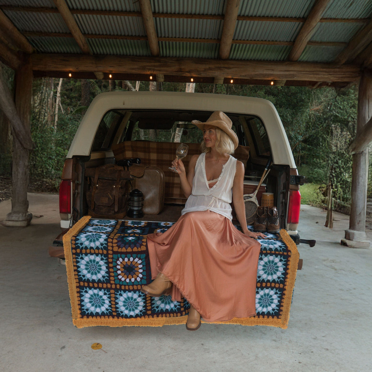 Wandering Folk - Granny Square Throw - Kingfisher