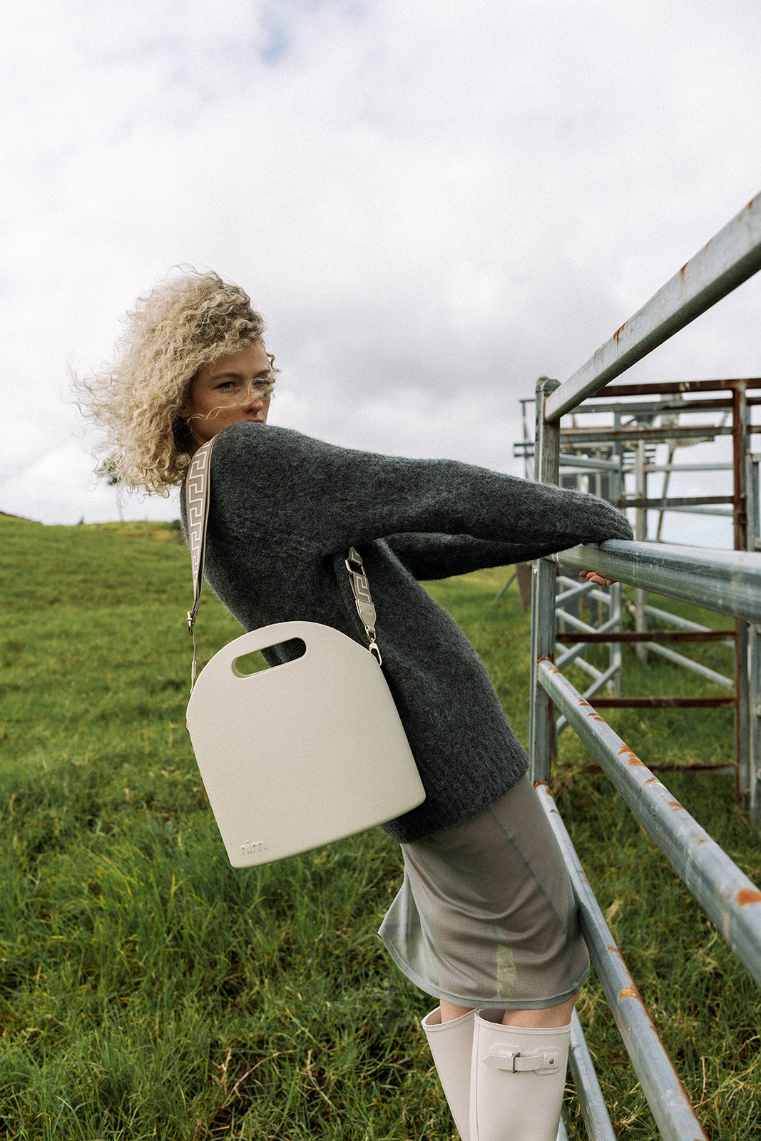 Nim The Label - Shoulder Strap - Taupe/Creme Key