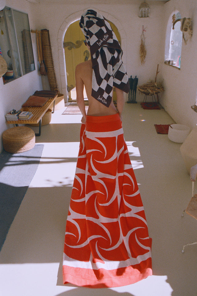 Lack Of Color - Tide Espresso - Beach Towel