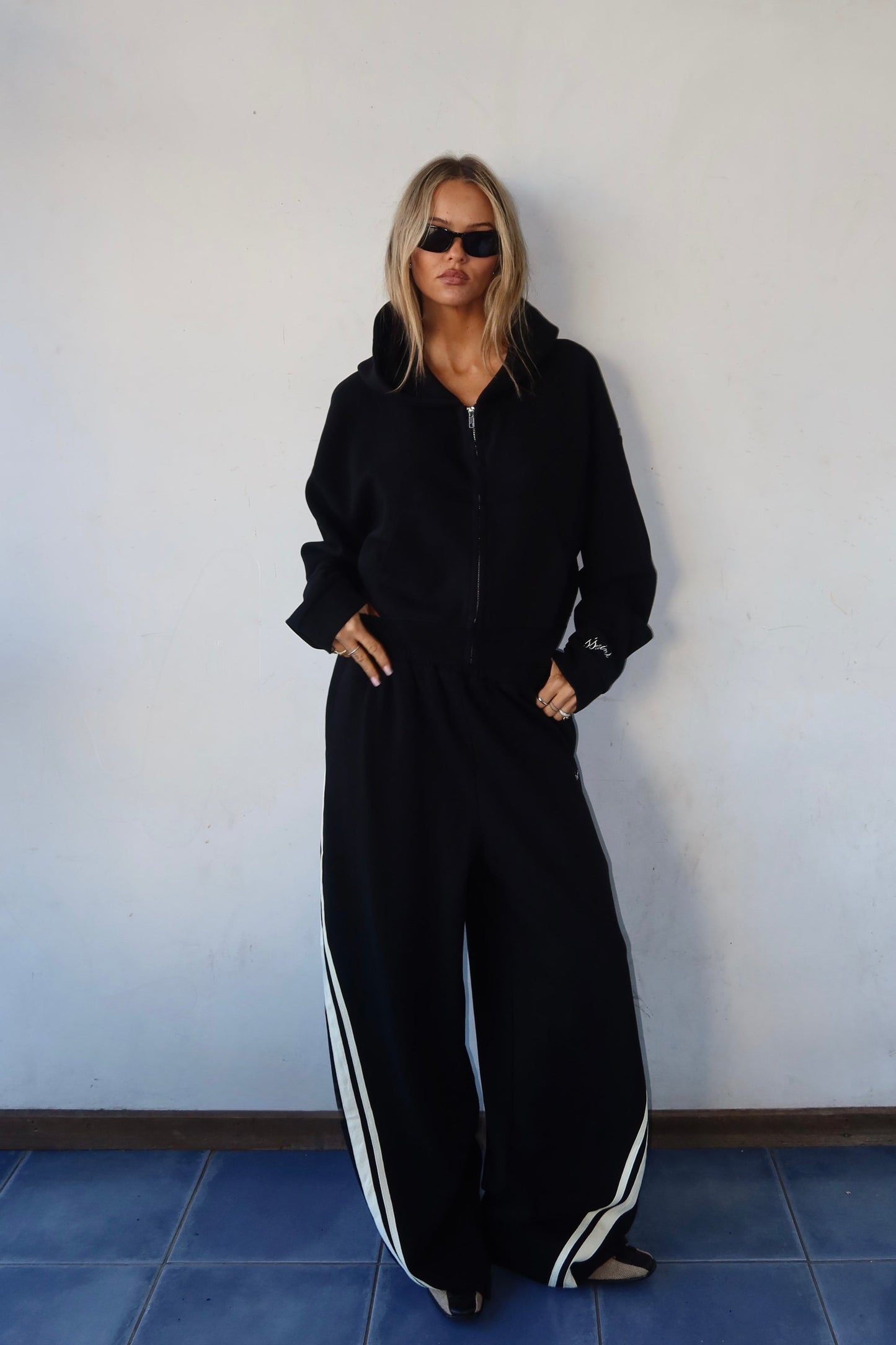 SŚAINT - BARREL PANT - BLACK & BUTTER