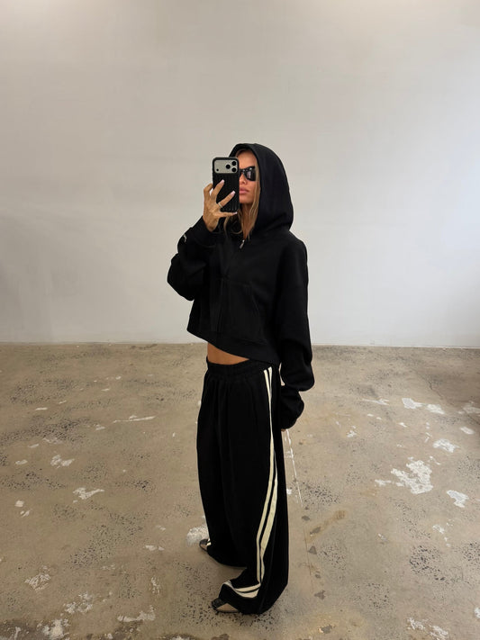 SŚAINT - BARREL PANT - BLACK & BUTTER