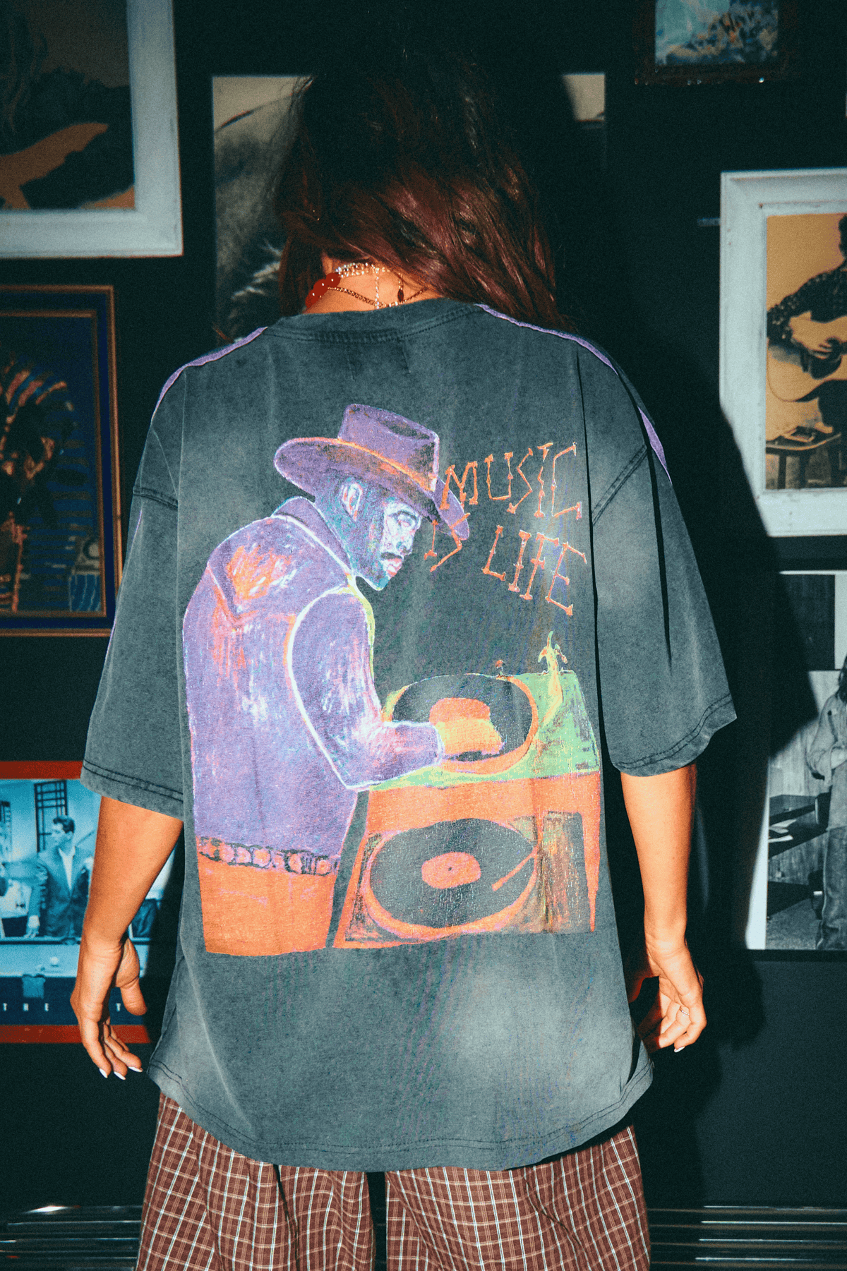 Sabbi - MUSIC IS LIFE TEE - BLACK