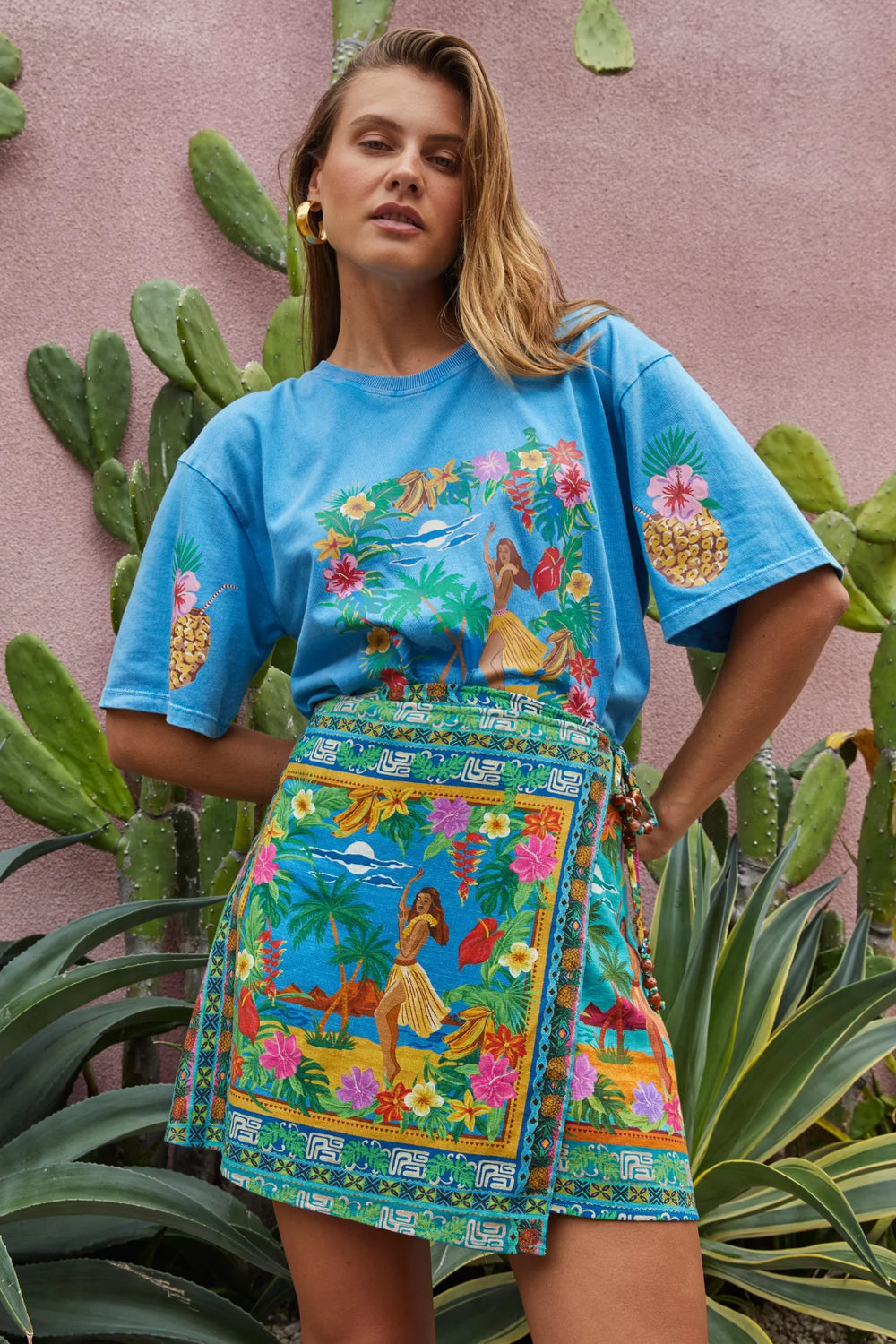 Nine Lives Bazaar - Aloha Girl Tee - Aloha Print