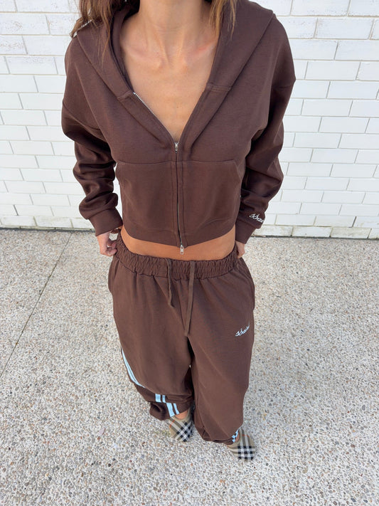 SŚAINT - CROPPED HOODIE - BROWN