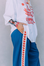 Load image into Gallery viewer, Sabbi - The Raving Hearts Pants - Blue
