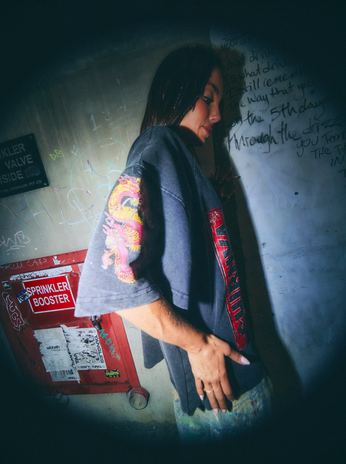 Sabbi - Shibuya Claw Tee