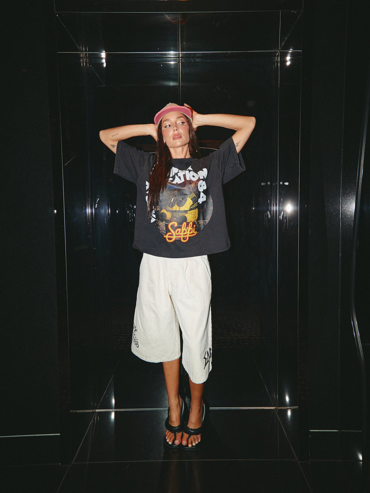 Sabbi - Summer Vacation Croppish Tee