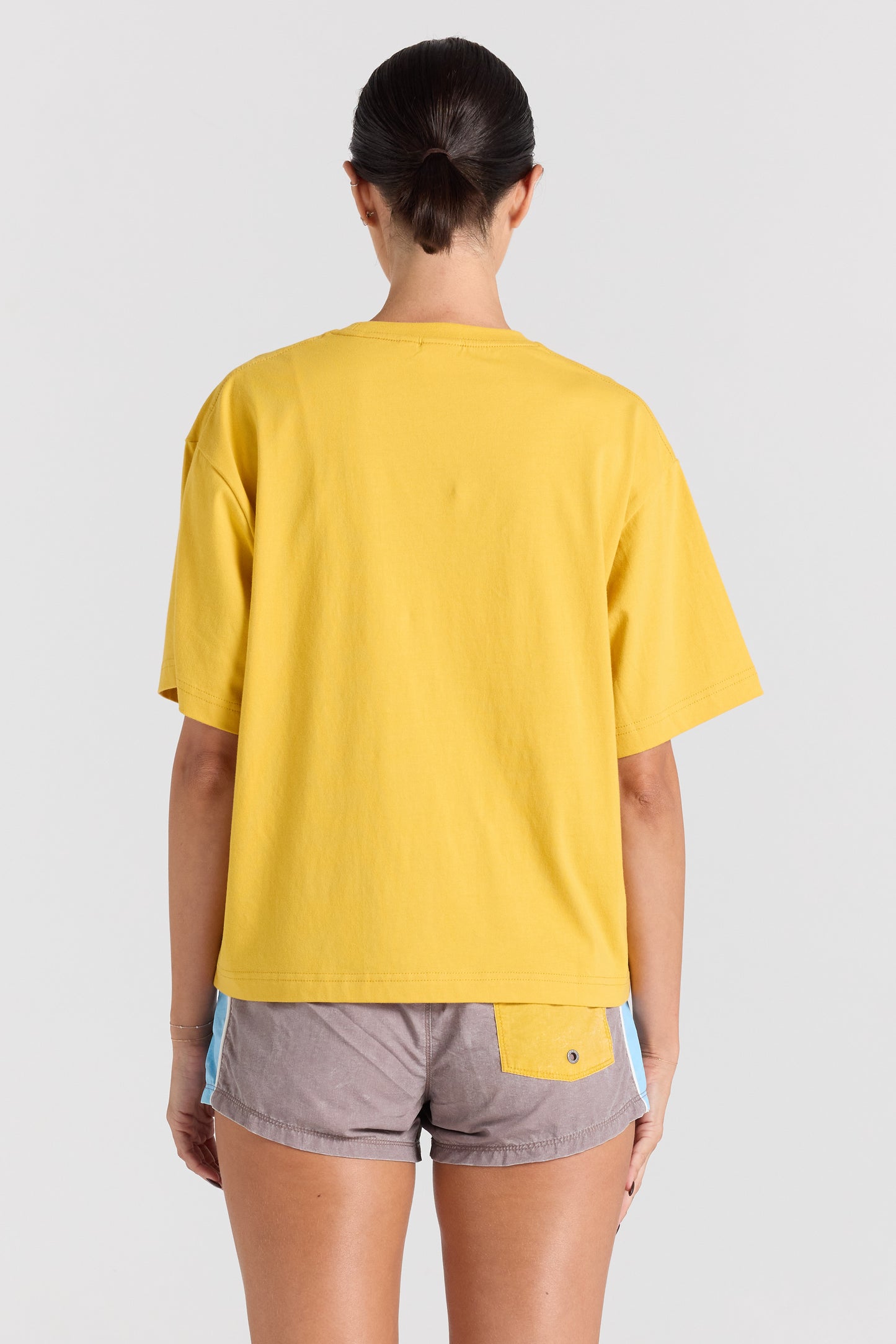 Poolside Paradiso X T&C Surf - Surf Club Tee - Sunny