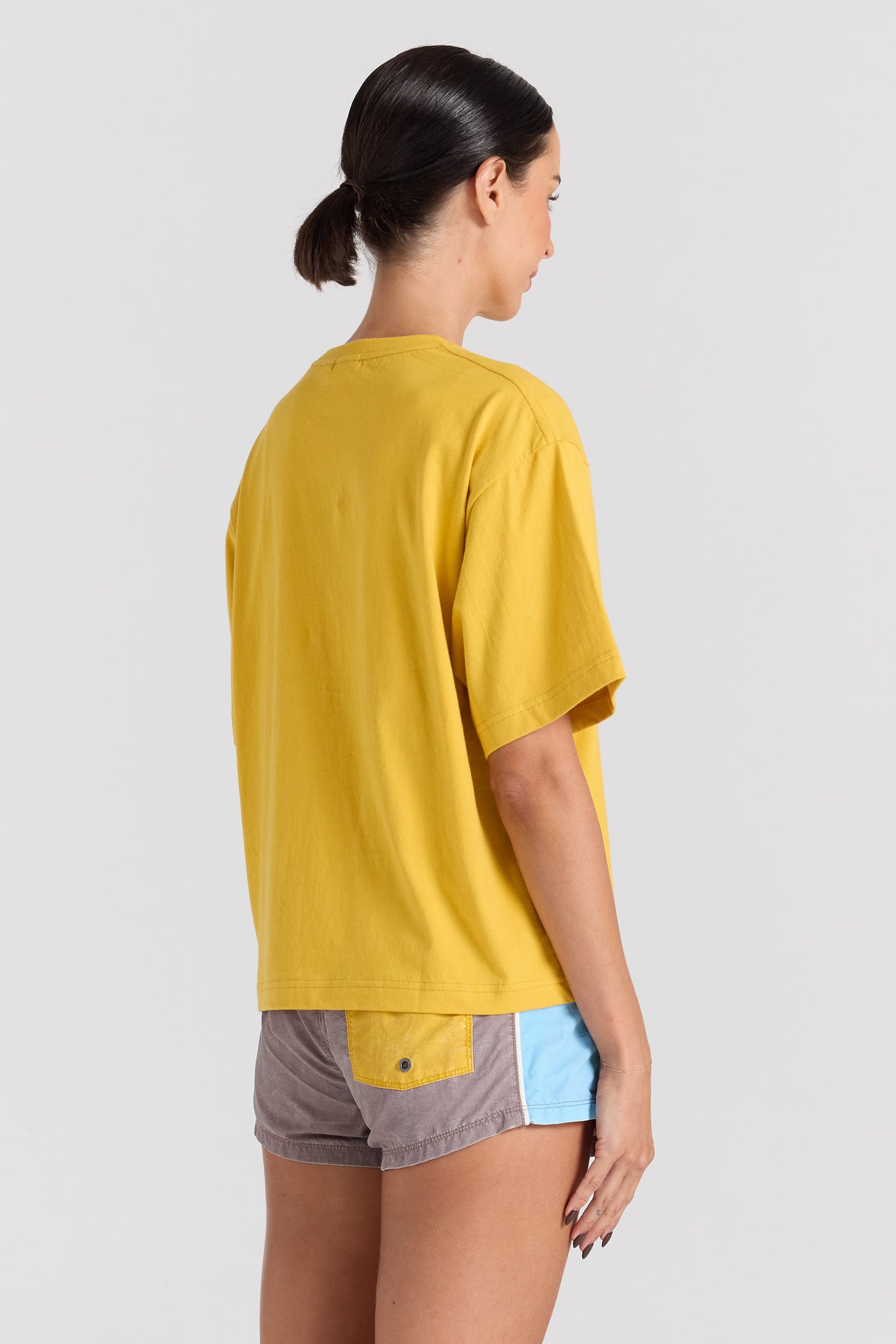 Poolside Paradiso X T&C Surf - Surf Club Tee - Sunny