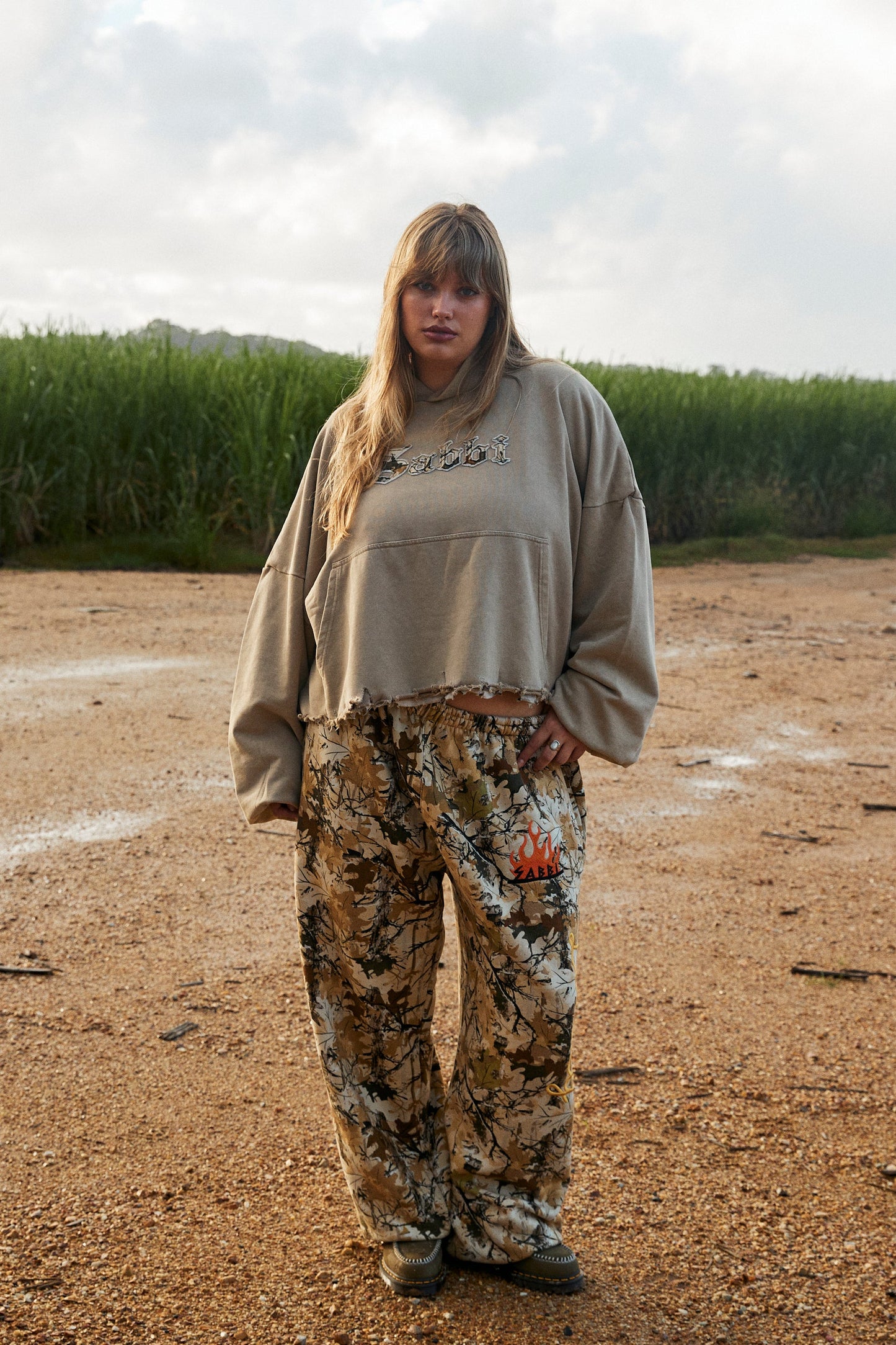 Sabbi - THE TREES COMPANY - CROP HOODIE