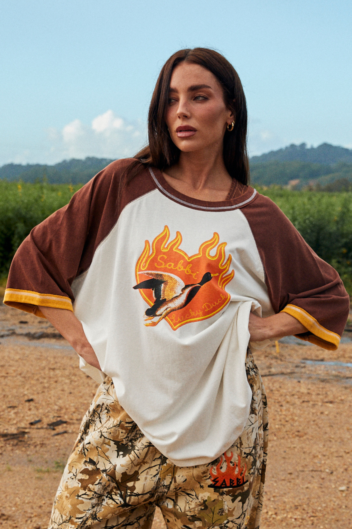 Sabbi - THE VERY OVERSIZED LUCKY DUCK RAGLAN TEE
