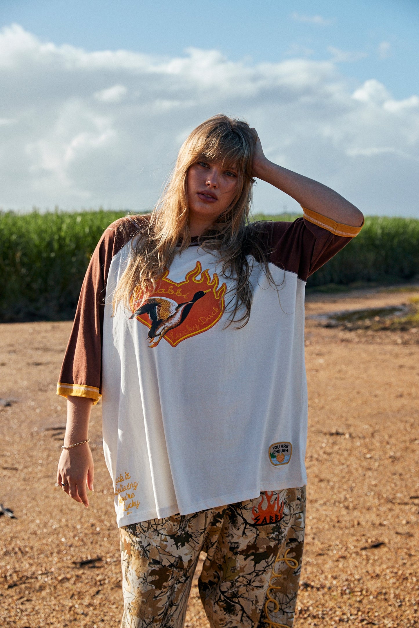 Sabbi - THE VERY OVERSIZED LUCKY DUCK RAGLAN TEE