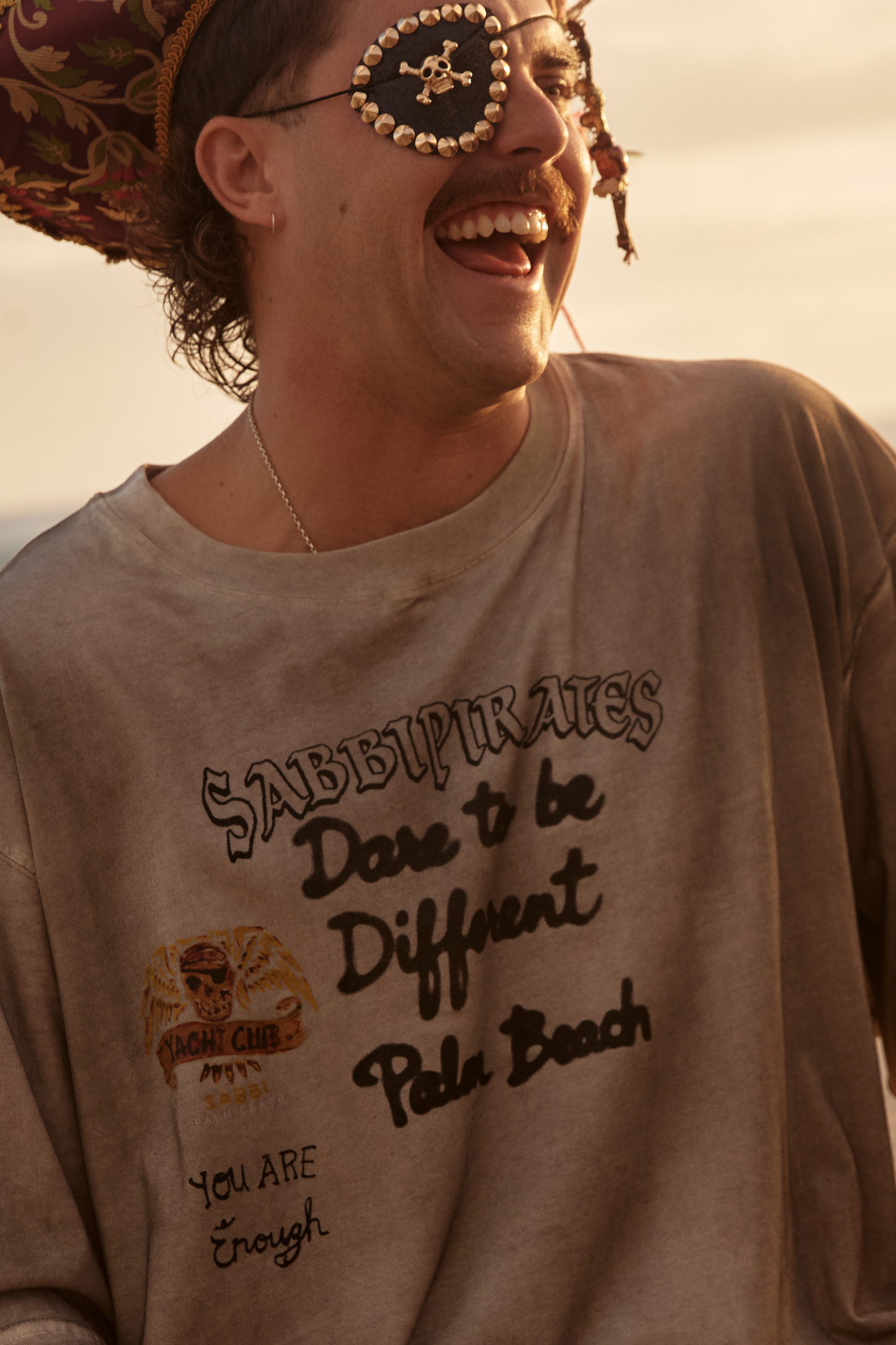 Sabbi - The Very Oversized - Dare Tee