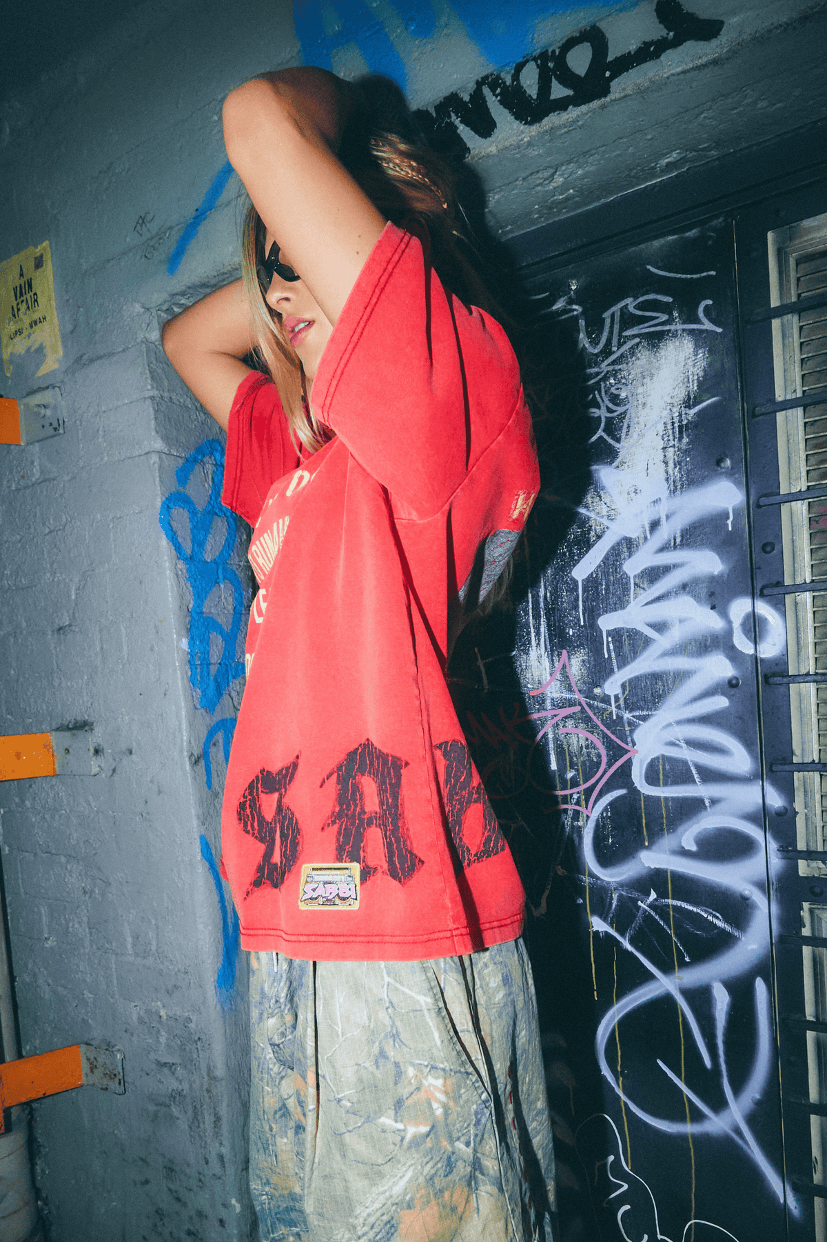 Sabbi - THE VINYL SHOP TEE - RED