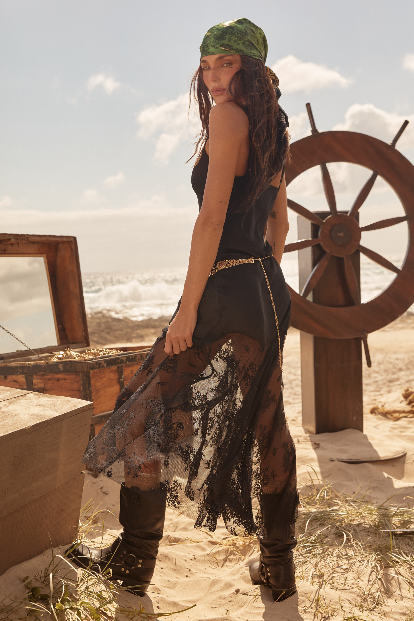 Sabbi - The Lace Maxi Dress - Black