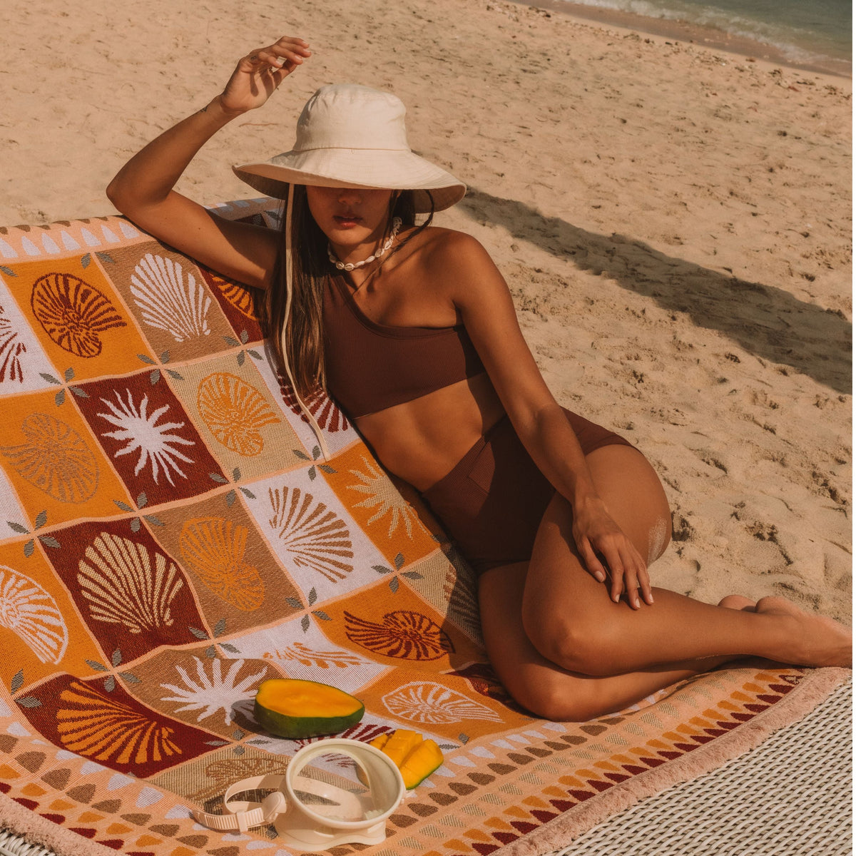 Wandering Folk - Seashell Throw - Sand