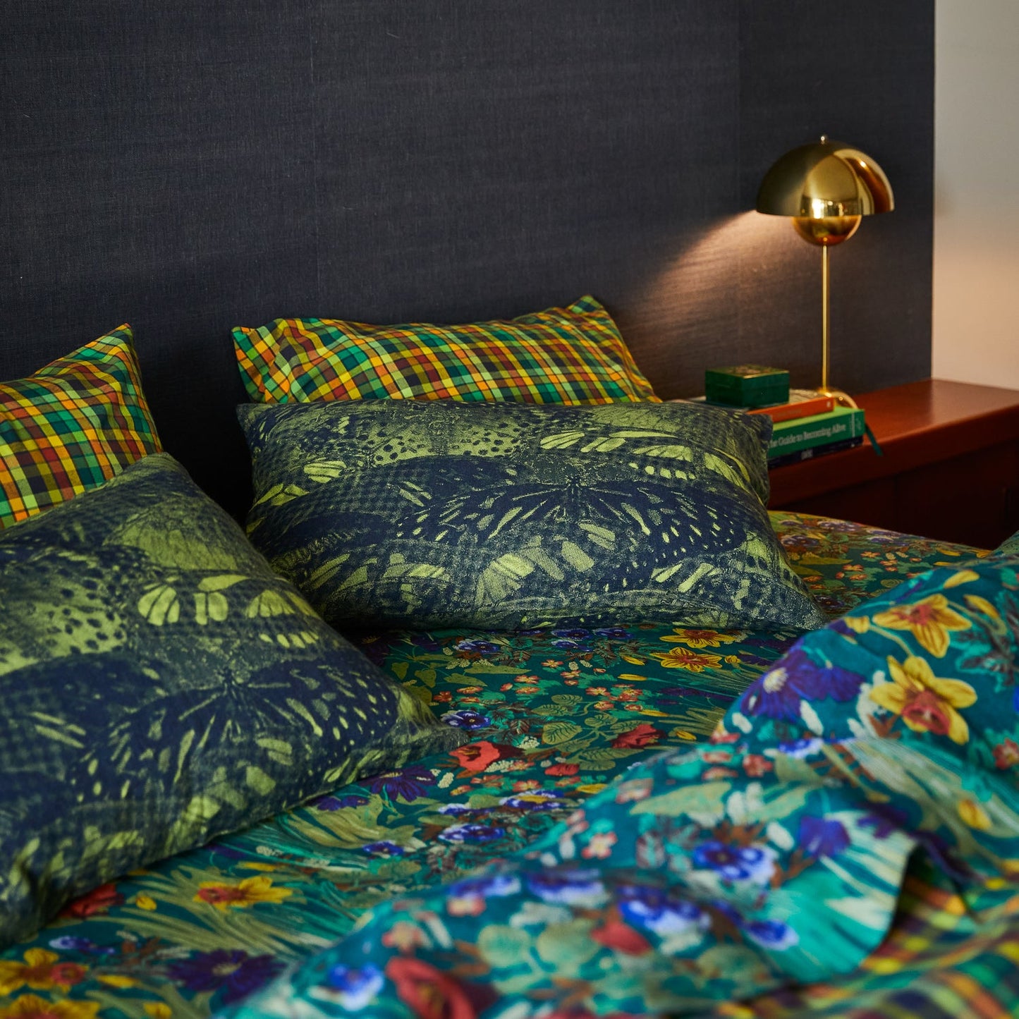 Sage X Clare - Emilia Linen Standard Pillowcase Set - Ink
