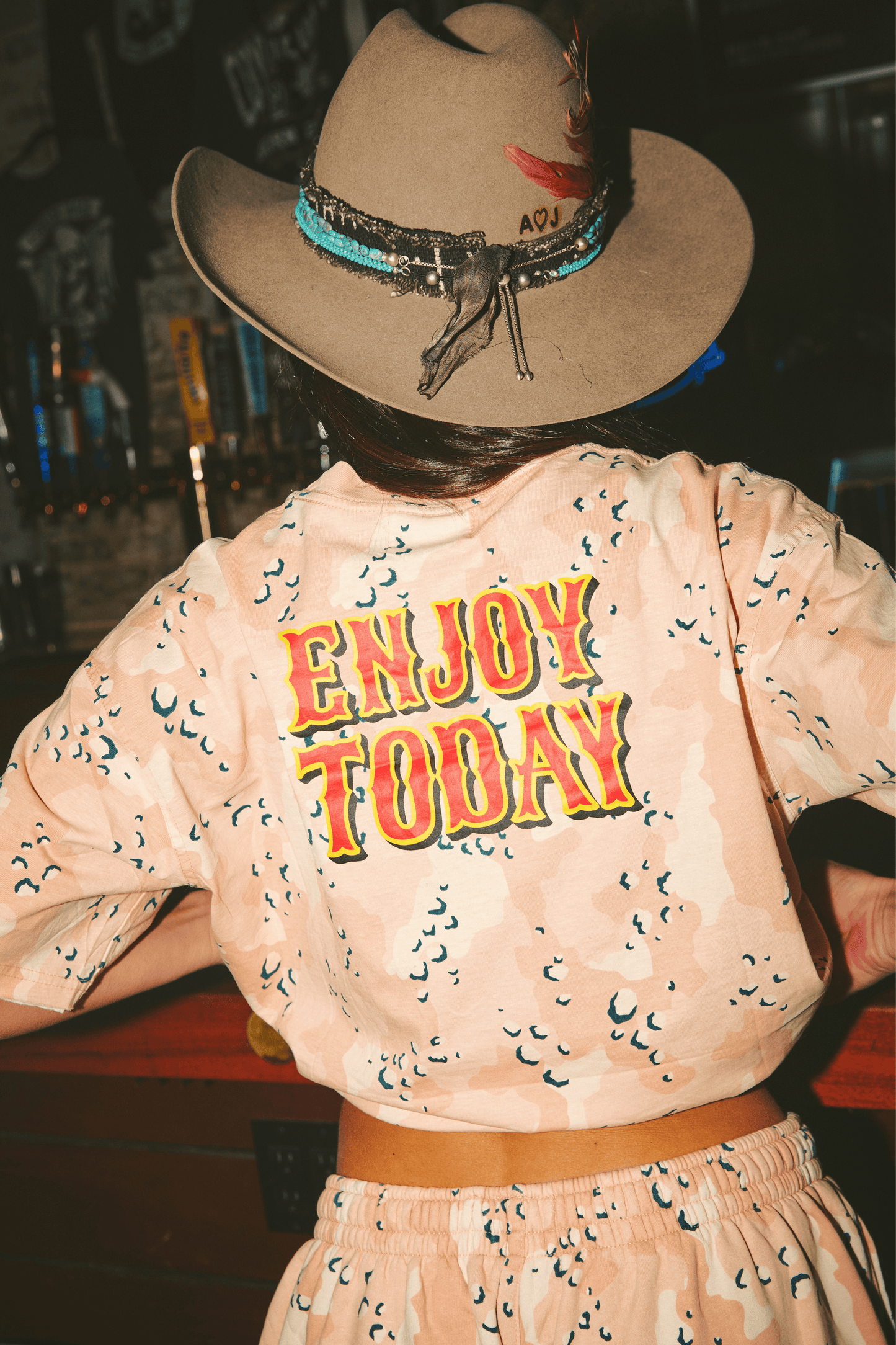 Sabbi - The Regular Fit Be-Youtiful Ranch Tee - Pink Camo